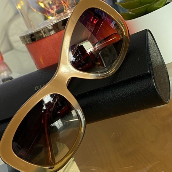 Burberry Sunglasses - Picture 1 of 7